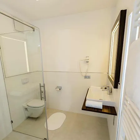 Dorfmeister Business Hotel Weikersdorf am Steinfelde