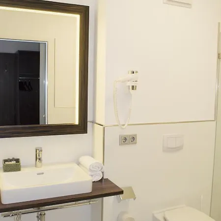 Dorfmeister Business Hotel 3*