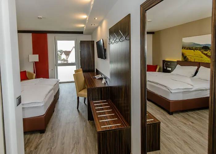 Dorfmeister Business Hotel Weikersdorf am Steinfelde